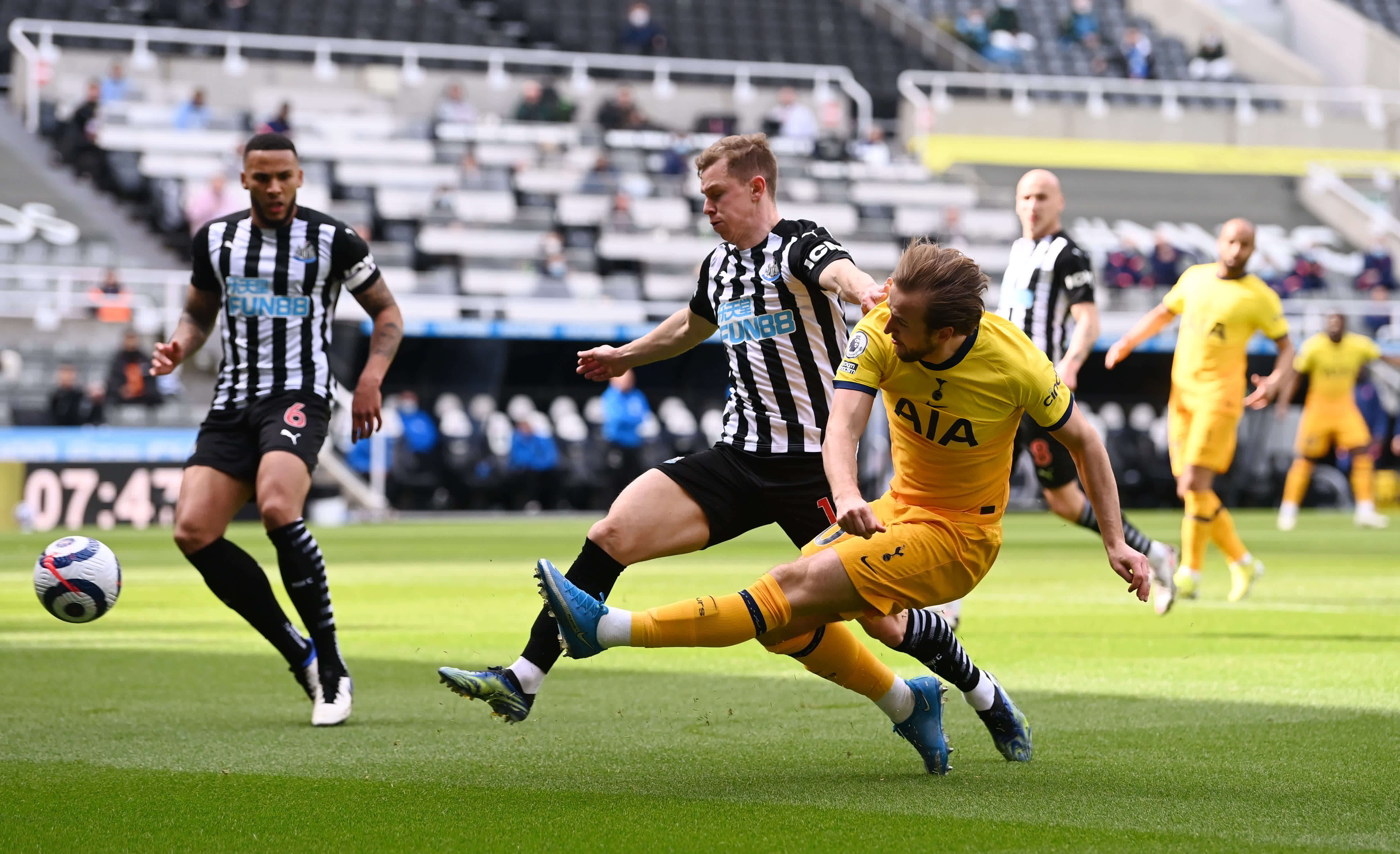 都显得更加 都显得更加